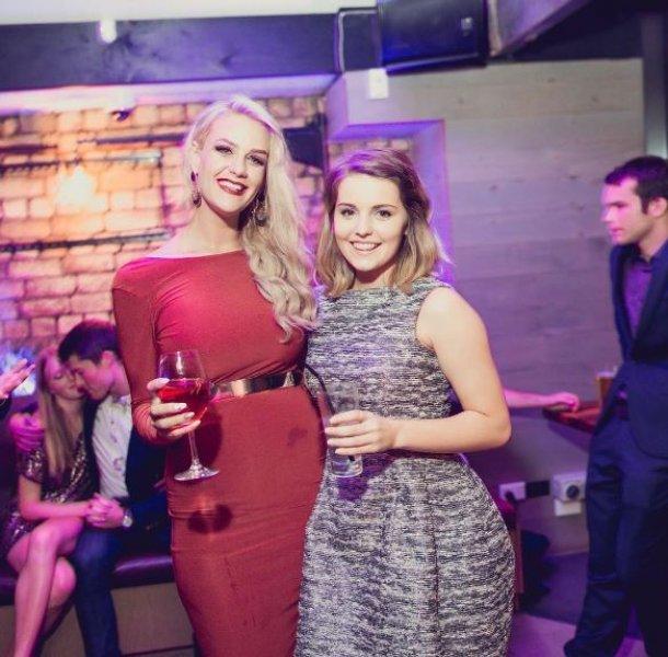 Yeni Zelandalı makyöz 2 yılda 90 kilo verdi