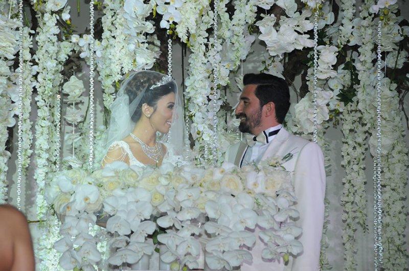 Yasemin Yalçın kızı Eylül evlendi