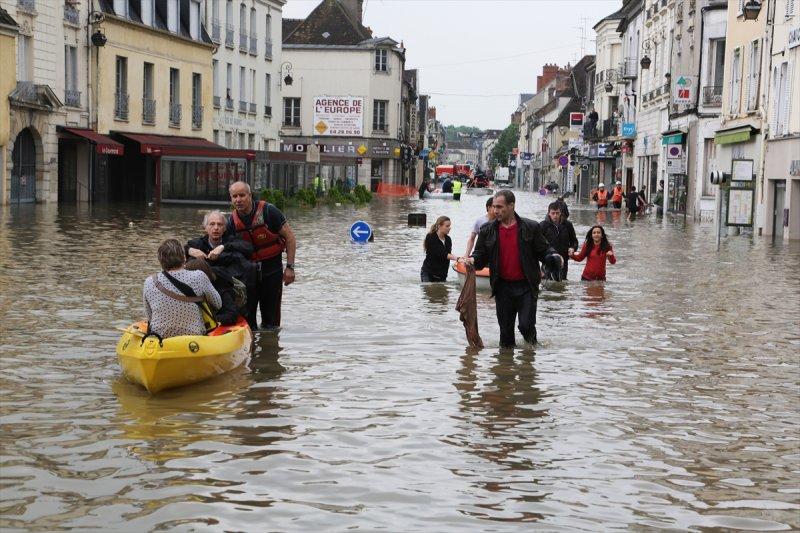Fransa'da sel felaketi