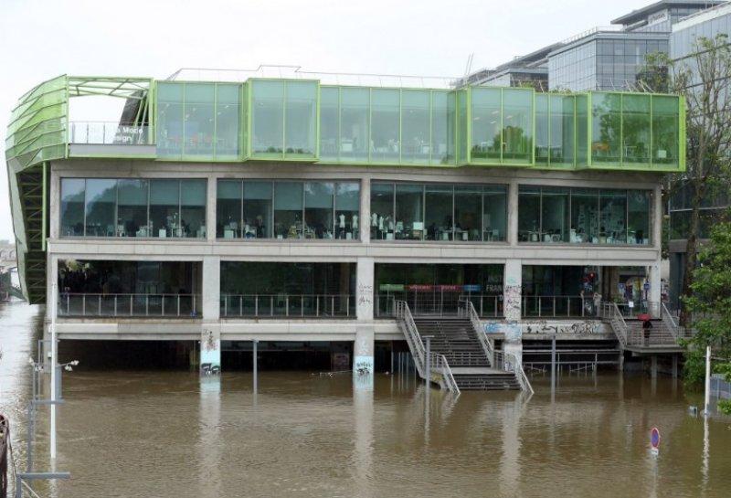 Fransa'da sel felaketi