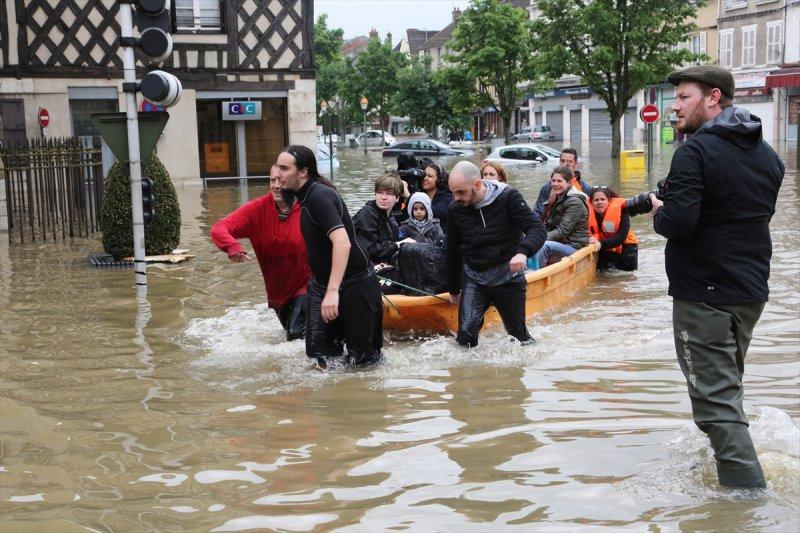Fransa'da sel felaketi