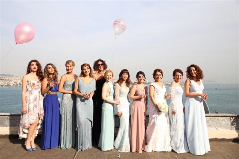 Derya Karadaş ve Haki Biçici'nin düğününe ünlü akını