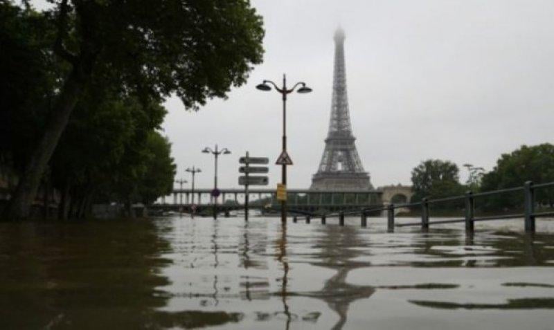 Fransa'da sel felaketi