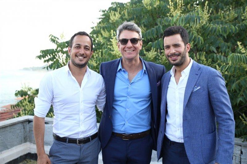 Derya Karadaş ve Haki Biçici'nin düğününe ünlü akını