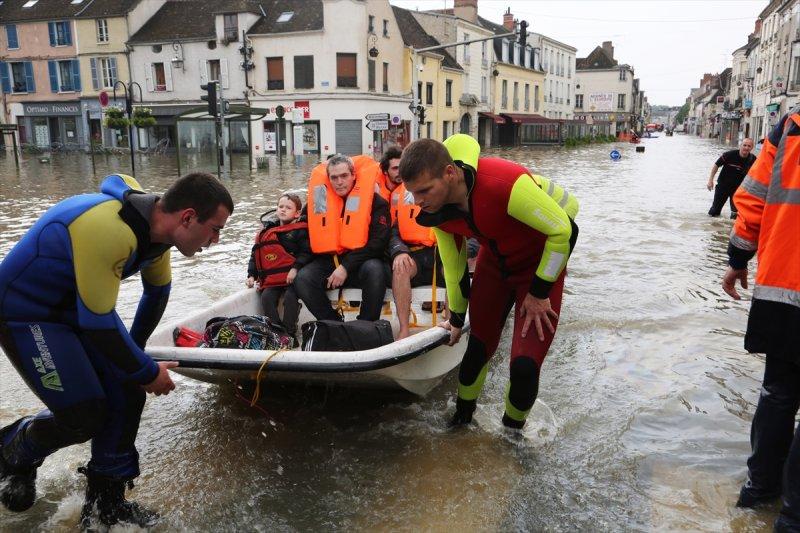Fransa'da sel felaketi