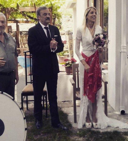 Mesut Akusta ve Şafak Özbir evlendi