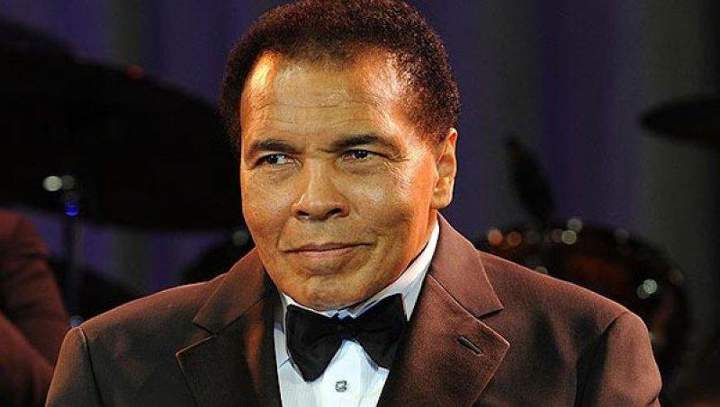 Muhammed Ali hayatını kaybetti - Resim 19