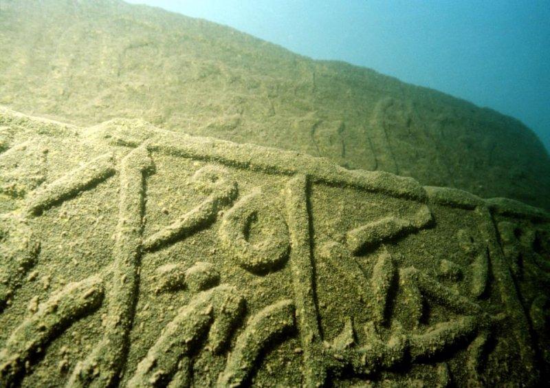 Van Gölü derinliklerinde tarihi eser 