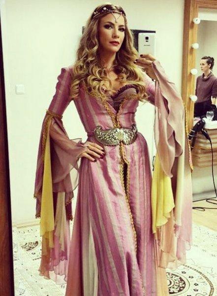 Ivana Sert: Müslüman olmadım ama namaz kılıyorum