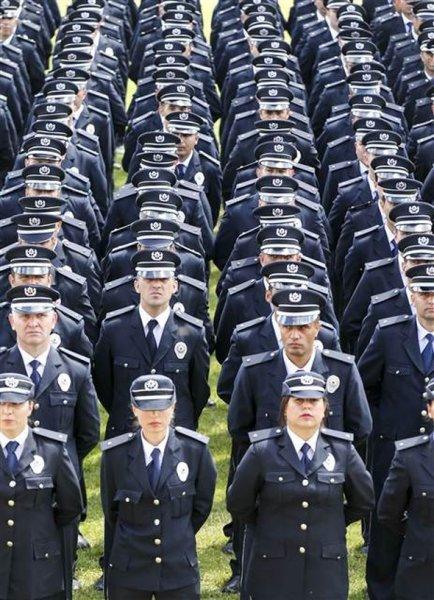 999 komiser yardımcısı Polis Akademisi'nden mezun oldu