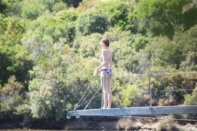 Sinem Kobal'dan beklenmeyen hareket