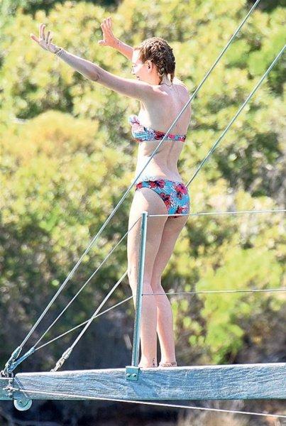 Sinem Kobal'dan beklenmeyen hareket