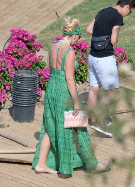 Hadise Bodrum'da teftişe çıktı