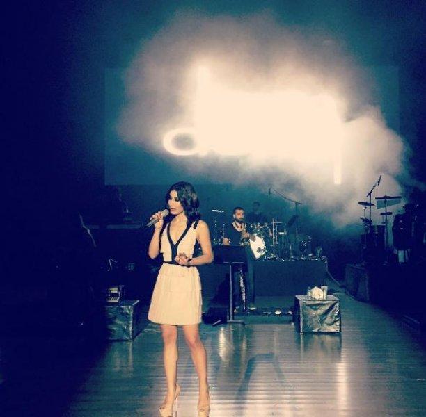 İrem Derici'yi kızdıran horoz sorusu: Beni darlamayın