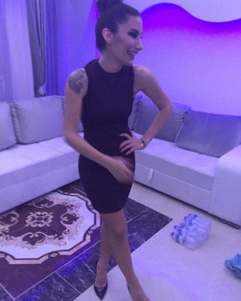 İrem Derici'yi kızdıran horoz sorusu: Beni darlamayın