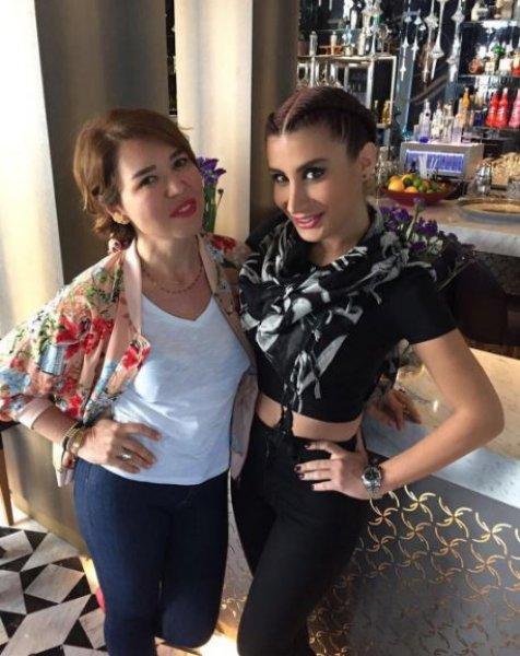 İrem Derici'yi kızdıran horoz sorusu: Beni darlamayın