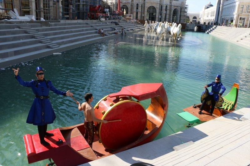 Türkiye'nin Disneyland'ı Antalya'da hizmete giriyor