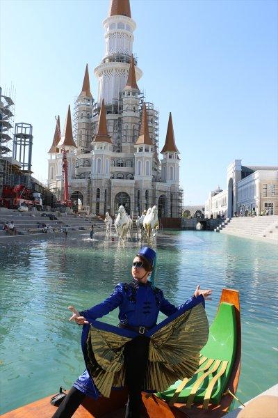 Türkiye'nin Disneyland'ı Antalya'da hizmete giriyor