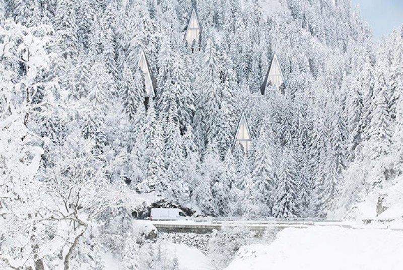 Piramit şeklindeki harika kulübe