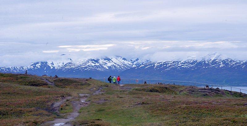  Tromso kentinde güneşin 2 ay hiç batmıyor