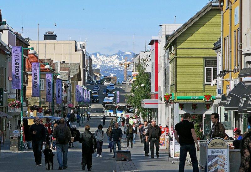  Tromso kentinde güneşin 2 ay hiç batmıyor