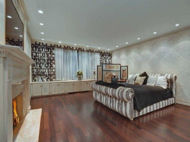 Dışarıdan bakıldığında garaj zannedilen muhteşem villa