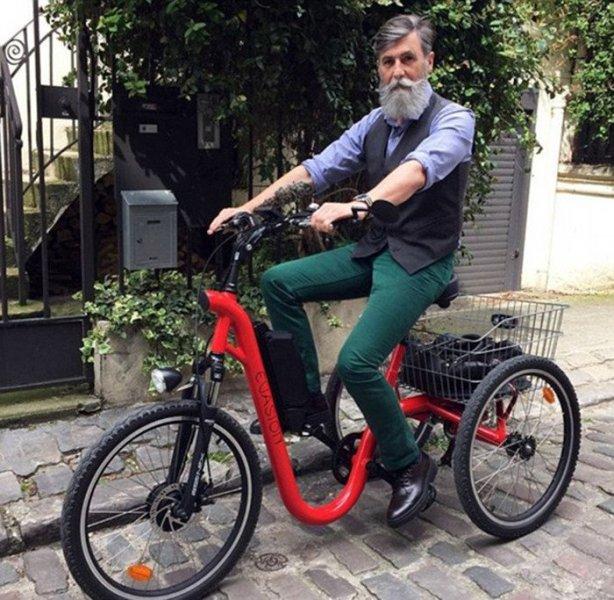 60 yaşındaki adam sakal bıraktıktan sonra model oldu