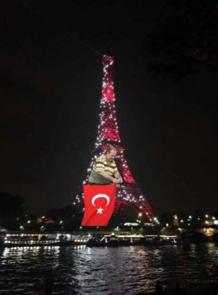 Bayrak asan dayı ortaya çıktı