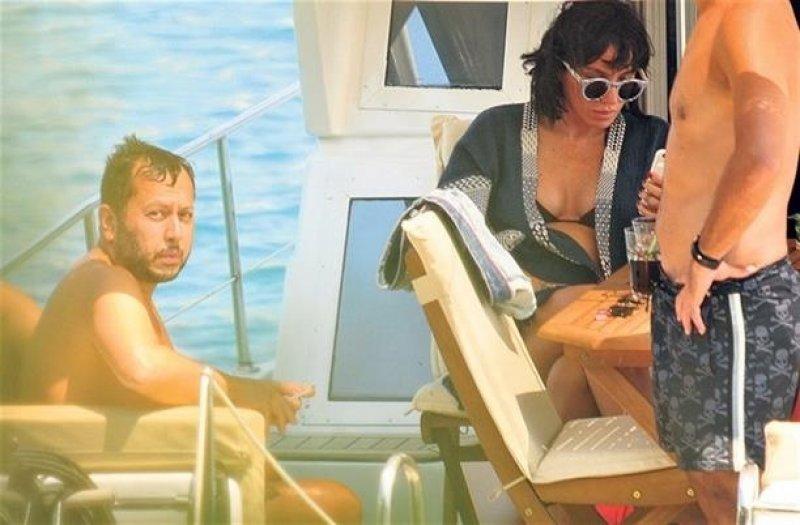 Gülşen'in karnı belirginleşti