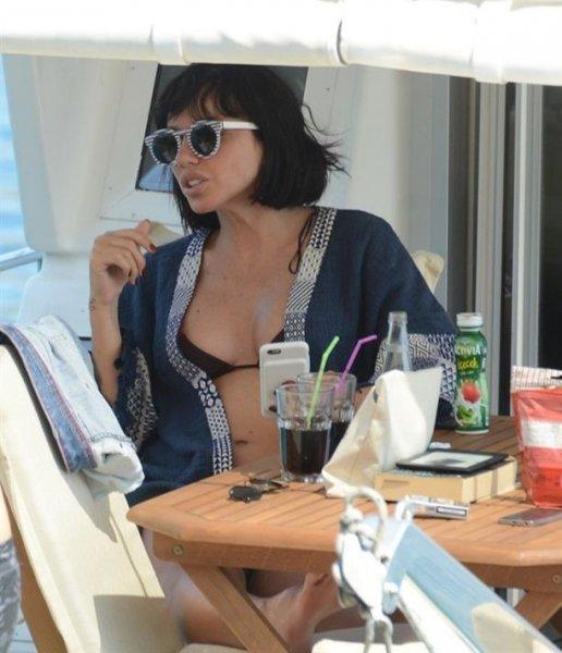 Gülşen'in karnı belirginleşti