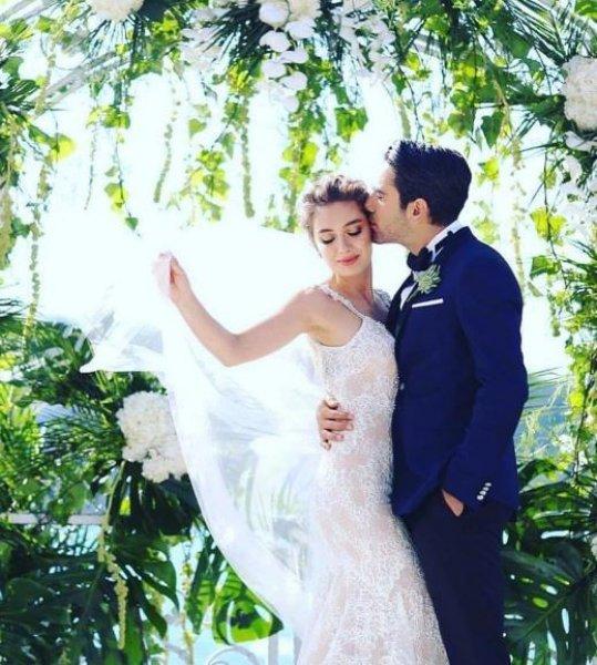 Kadir Doğulu ile Neslihan Atagül evlendi