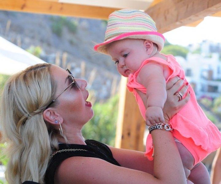 Hadise'nin eski halinden eser kalmadı