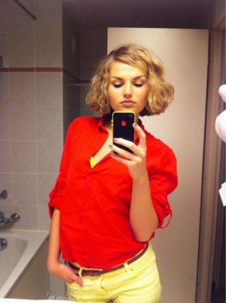 Rus hostesler nefes kesti 