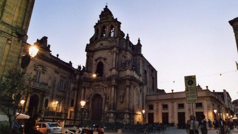 Sicilya’nın barok yapıları turistlerin ilgisini çekiyor