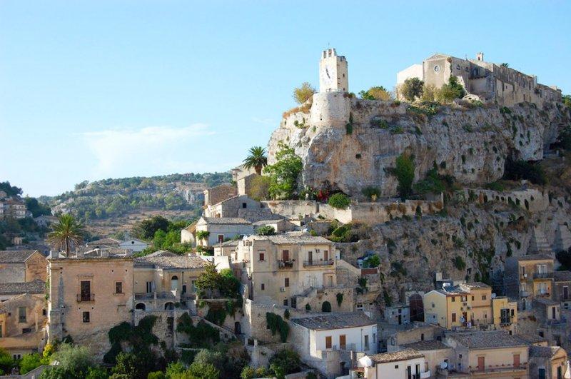 Sicilya’nın barok yapıları turistlerin ilgisini çekiyor