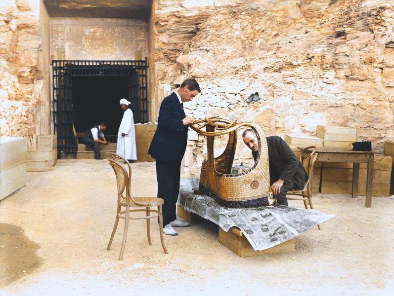 Firavun Tutankhamon’un mezar fotoğrafları sergileniyor