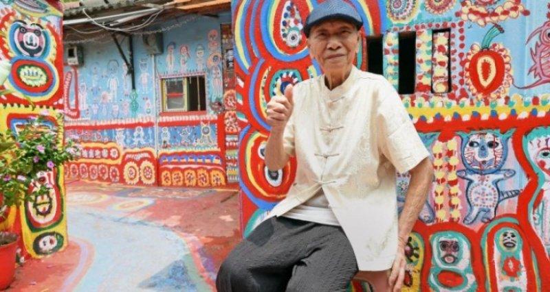 Tayvan'ın gökkuşağı köyü göz kamaştırıyor