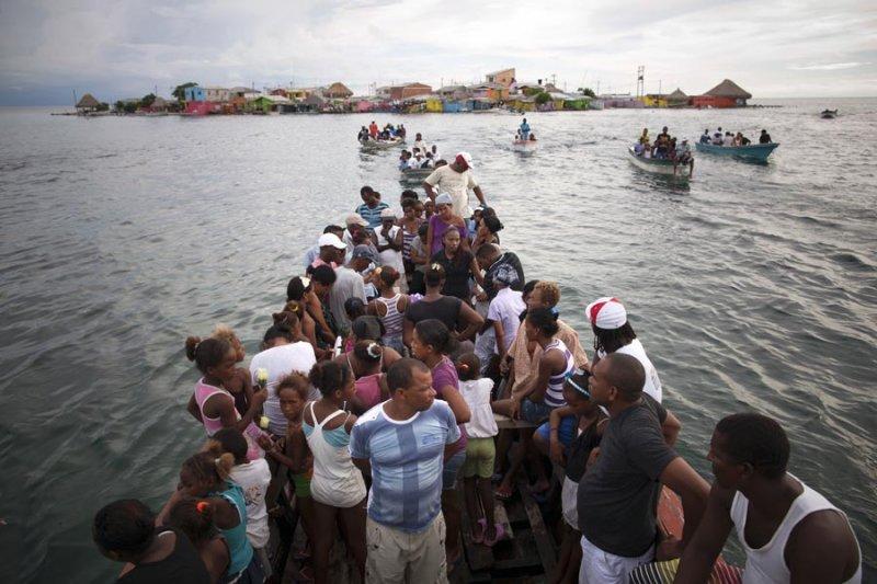 Dünyanın en kalabalık adası: Santa Cruz del Islote