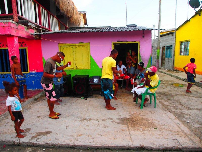 Dünyanın en kalabalık adası: Santa Cruz del Islote