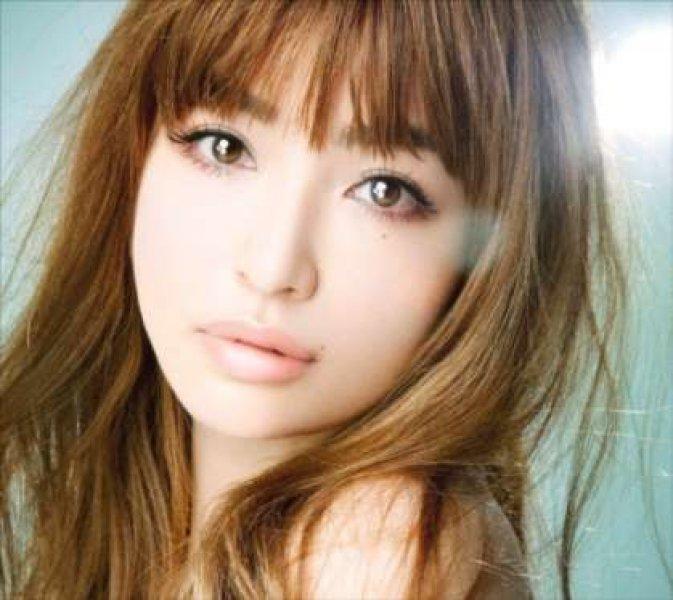 45 yaşındaki Japon model görenleri şaşırtıyor 