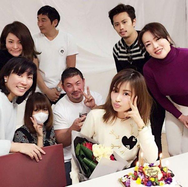 45 yaşındaki Japon model görenleri şaşırtıyor 