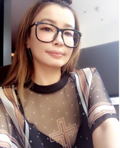 45 yaşındaki Japon model görenleri şaşırtıyor 