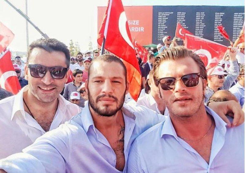 Yenikapı miting alanında ünlüler geçidi  - Resim 3