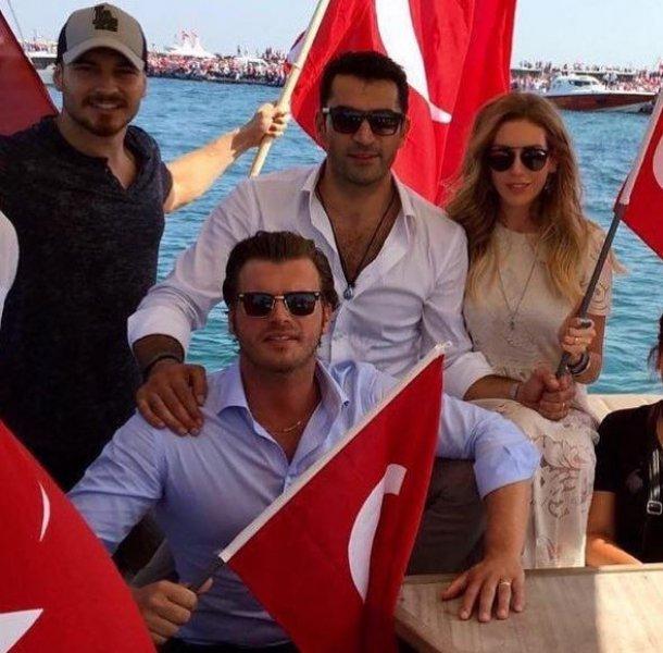 Yenikapı miting alanında ünlüler geçidi  - Resim 1