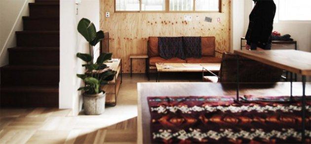 Az eşya ile dekora edilmiş Japon evleri