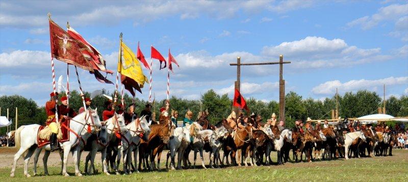 Macaristan'da Türk Kurultayı etkinliği filmleri aratmadı