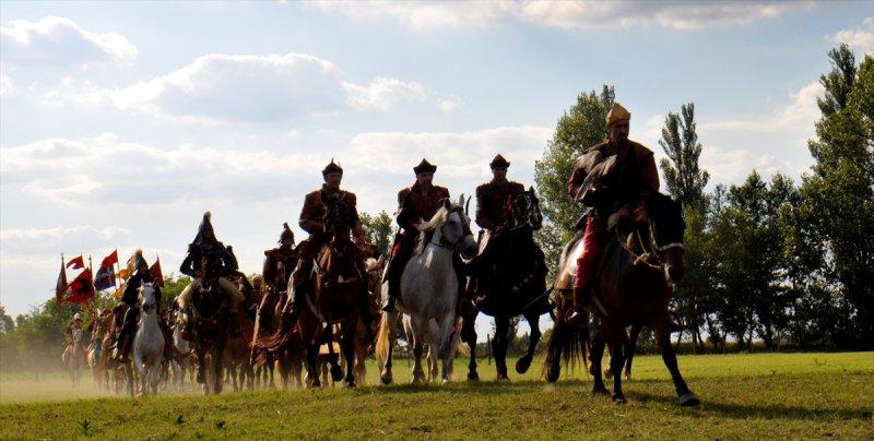 Macaristan'da Türk Kurultayı etkinliği filmleri aratmadı