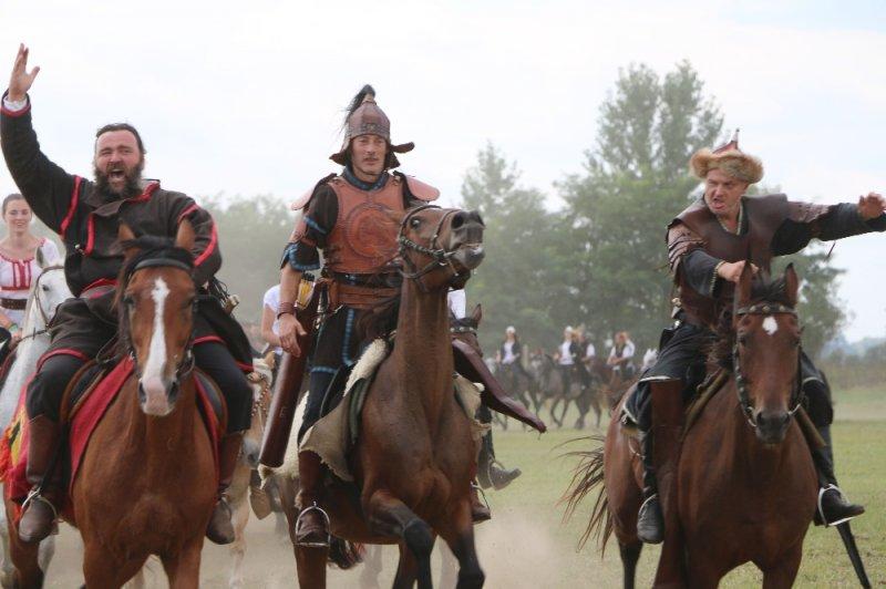 Macaristan'da Türk Kurultayı etkinliği filmleri aratmadı