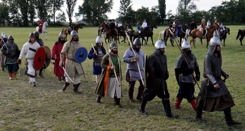 Macaristan'da Türk Kurultayı etkinliği filmleri aratmadı