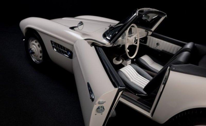 Elvis Presley'nin hurda arabası yenilendi